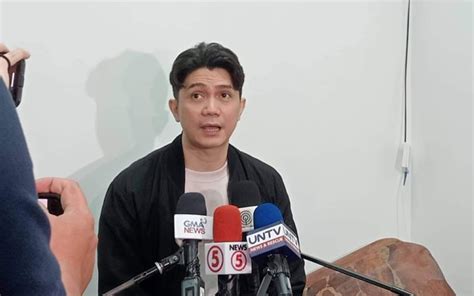 Vhong Navarro detained by NBI following arrest warrant for rape.